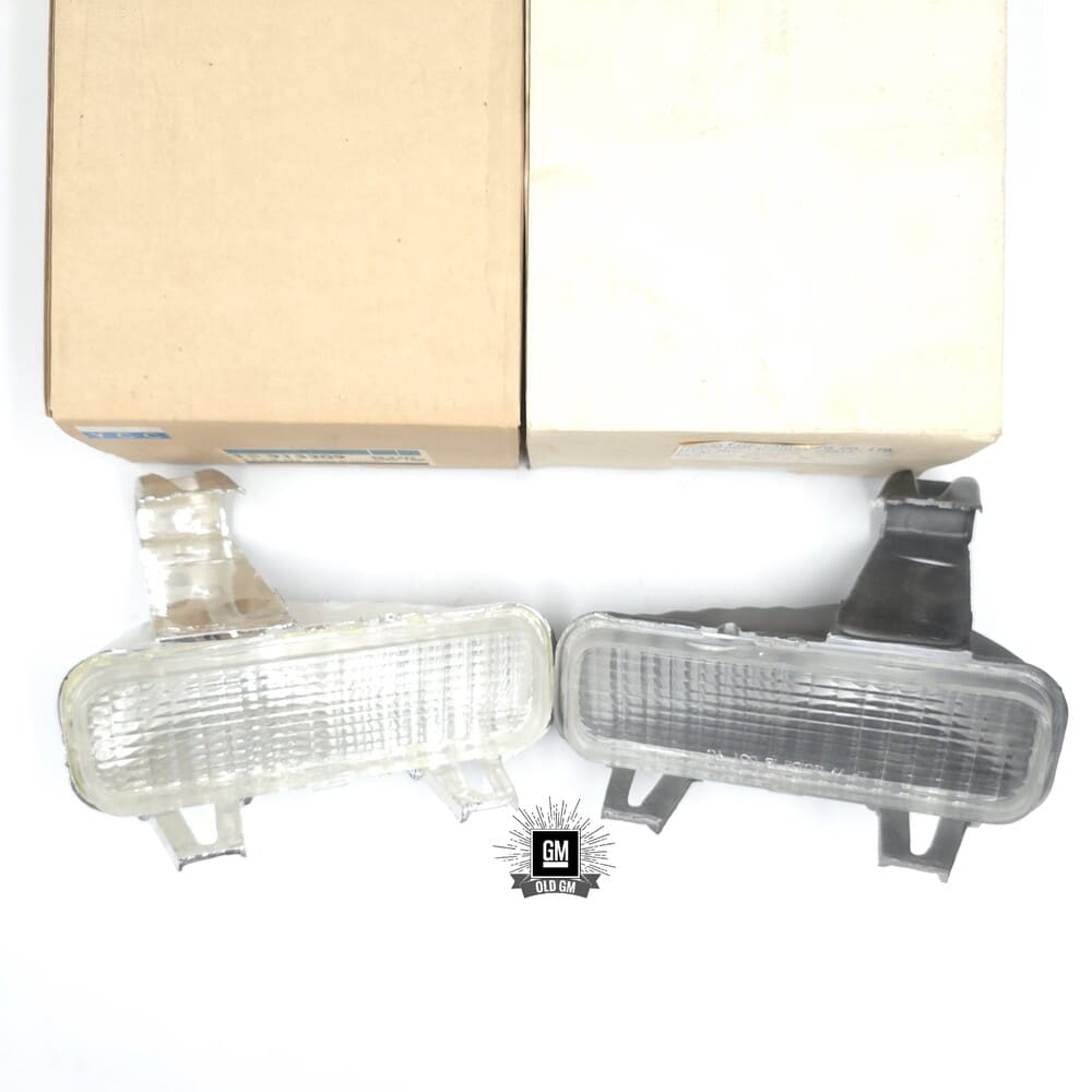 NORS 77-79 Caprice & 79 Impala Bumper Parking & Turn Signal Lamp Set 2 NORS 77-79 Caprice & 79 Impala Bumper Parking & Turn Signal Lamp Set - Image 2
