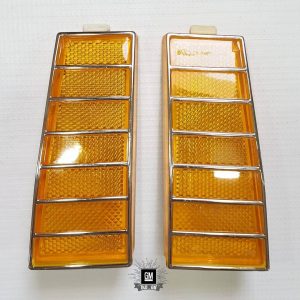 NOS GM 79 Impala Front Fender Signal Marker Lamp Set