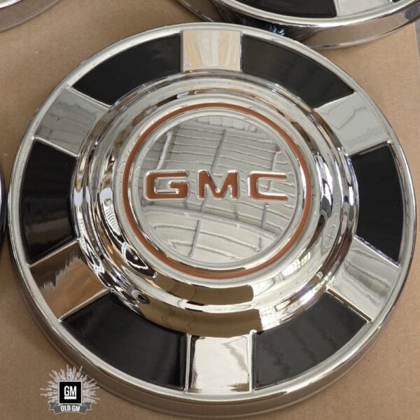 76-91 GMC 3/4 & 1 Ton Hub Cap Set - Image 2