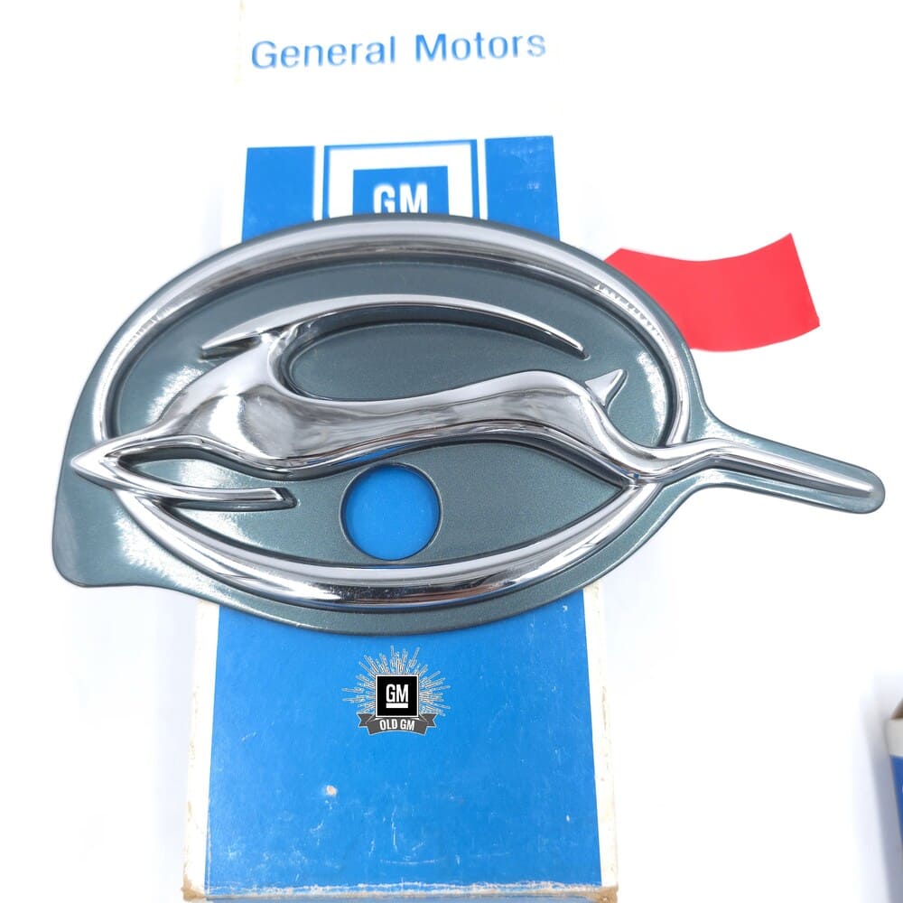 NOS GM 94-96 Impala SS Trunk Lock Emblem 12 NOS GM 94-96 Impala SS Trunk Lock Emblem - Image 12