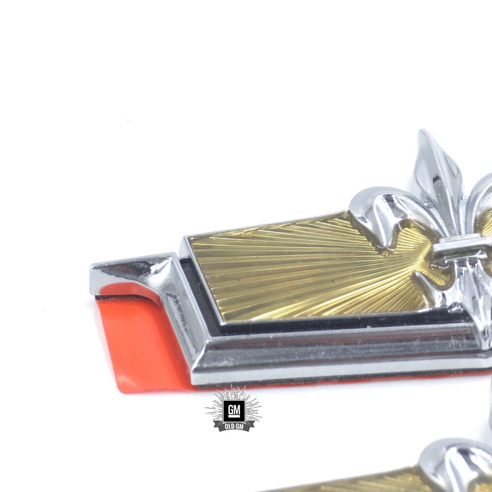 NOS GM 77-90 Caprice Crest Emblem Set 5 NOS GM 77-90 Caprice Crest Emblem Set - Image 5