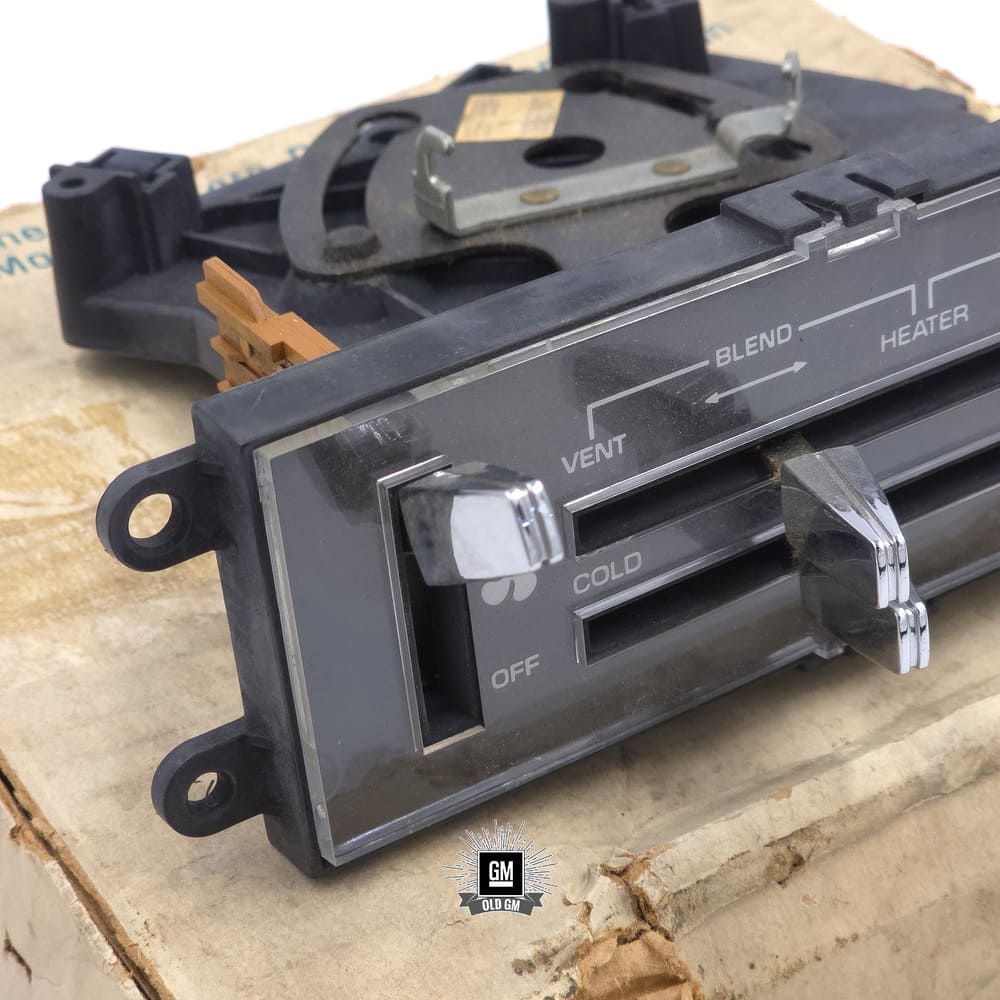 NOS 78-81 A 82-87 G Body Heater & Vent Control 2 NOS 78-81 A 82-87 G Body Heater & Vent Control - Image 2