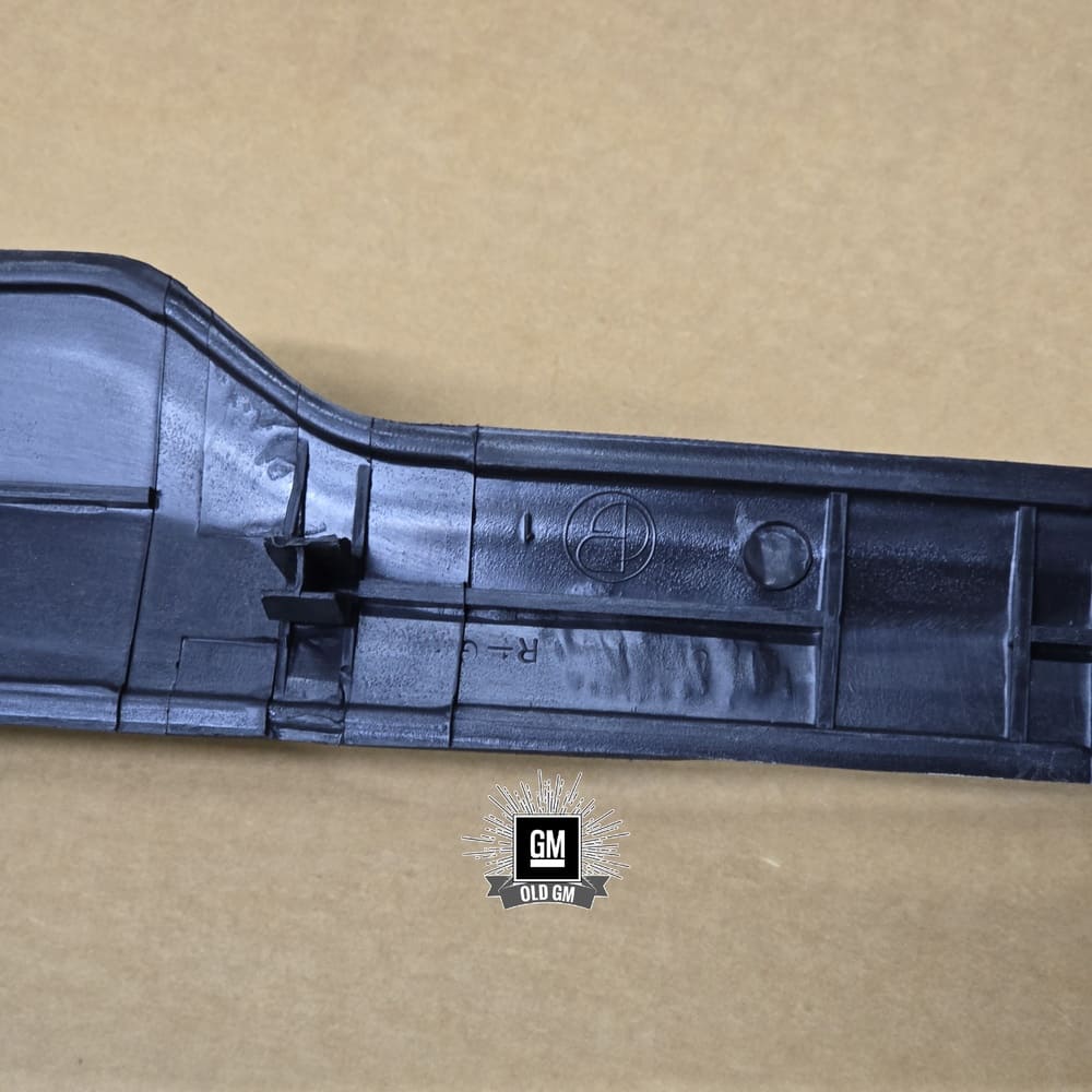 NOS 77-78 Riviera 77-79 LeSabre Rear Bumper Strip 7 NOS 77-78 Riviera 77-79 LeSabre Rear Bumper Strip - Image 7