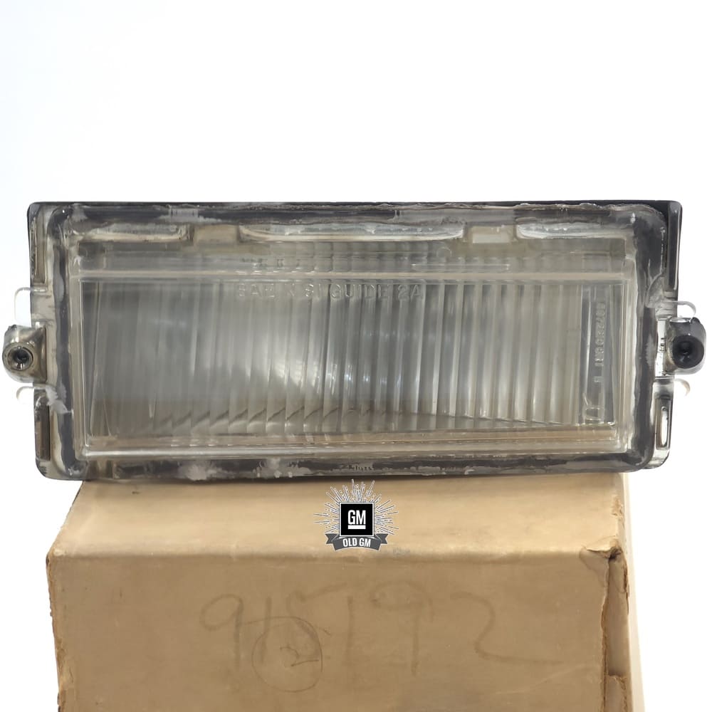 NOS GM 81-87 Grand Prix 82-86 Bonneville Cornering Lamps 2 NOS GM 81-87 Grand Prix 82-86 Bonneville Cornering Lamps - Image 2