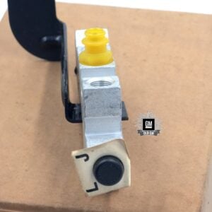 NOS Delco 94-96 B & D Body Brake Combination Valve Assembly