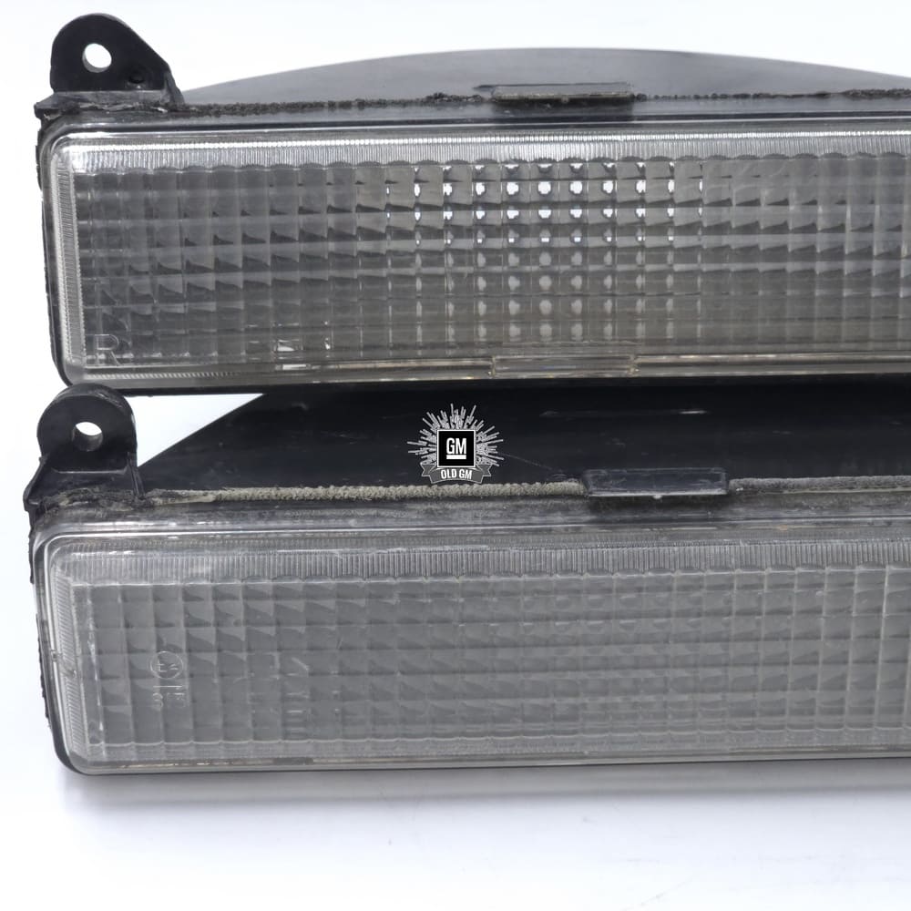 NOS GM 83 Fleetwood & DeVille Parking & Signal Clear Lamps 2 NOS GM 83 Fleetwood & DeVille Parking & Signal Clear Lamps - Image 2